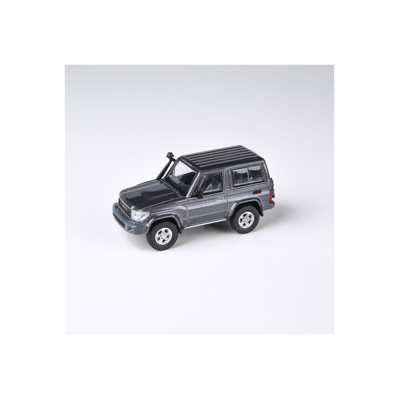 thumbnail interactive-video image 1 of Paragon 1/64 Diecast Toyota Land Cruiser 76 – French Vanilla Pearl White – PA-55311 – New In Box 1 of 2